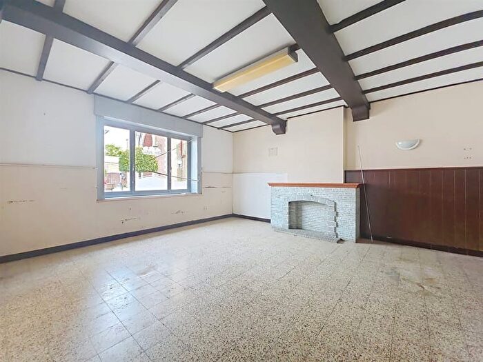 Maison 4 pièces à Place Communale, Pontàcelles, à vendre
