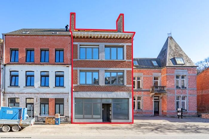 Maison 7 pièces à vendre - Rue de la station, Houyet