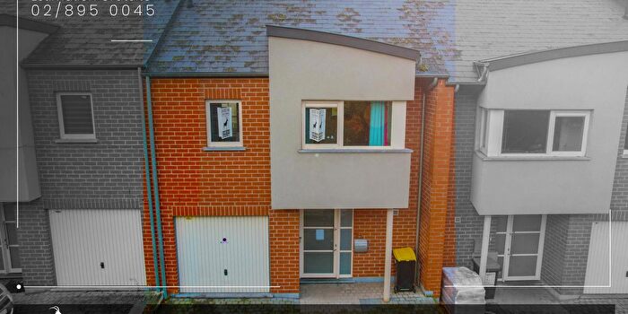 Maison 3 pièces à LevalTrahegnies, Henegouwen, à vendre