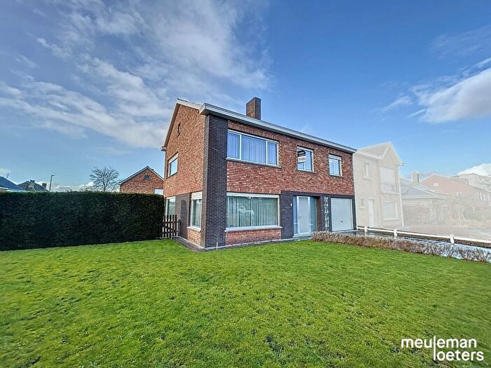 Korenstraat, Oostkamp : Maison 4 pièces à louer