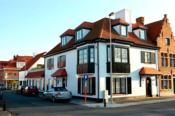 Appartement 4 pièces à louer à Oosthoekplein, KnockeHeyst
