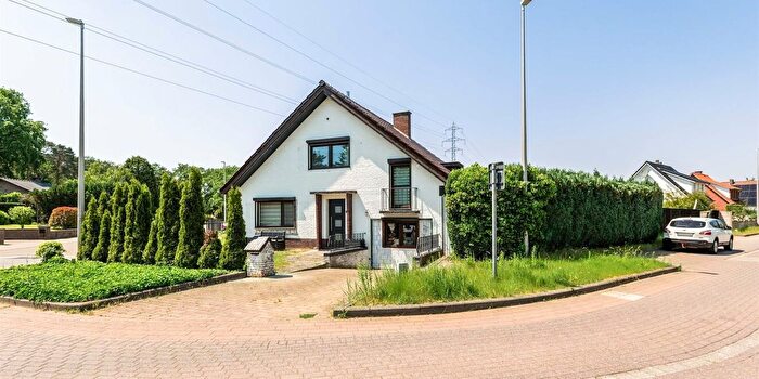 Maison 5 pièces à vendre à Huidevettersstraat, Houthalen