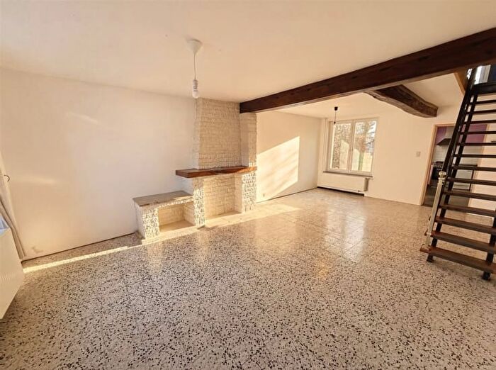 Maison 3 pièces à Chaussée de Marenne, MARCHEENFAMENNE, à louer
