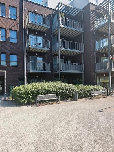Rue Du Pont Canal, Mons : Appartement 6 pièces à louer