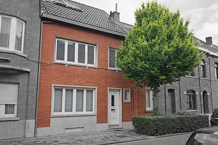 Maison 4 pièces à Hendrik Consciencestraat, Hal, à vendre