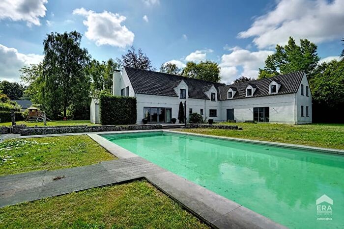 Maison 5 pièces à vendre à Le Boricar, Lasne