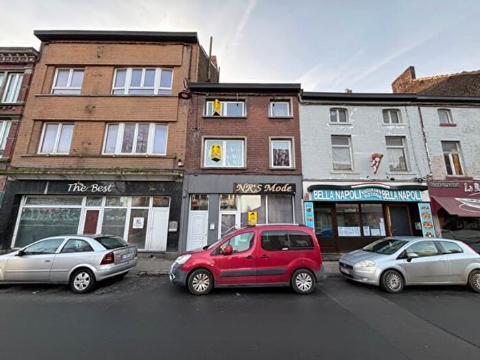 Maison à Chaussée de Lodelinsart, Charleroi Gilly, à vendre