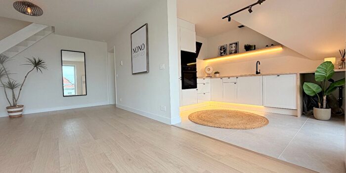 Appartement 2 pièces à vendre - Deerlijksestraat, Kortrijk