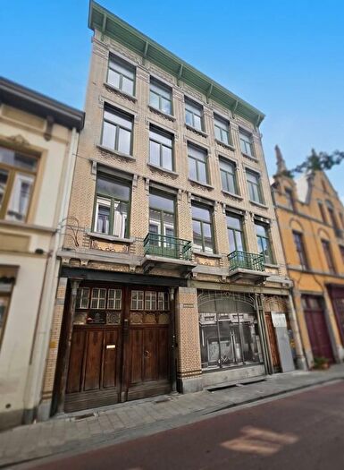 Kroonstraat, BORGERHOUT : Appartement 2 pièces à vendre