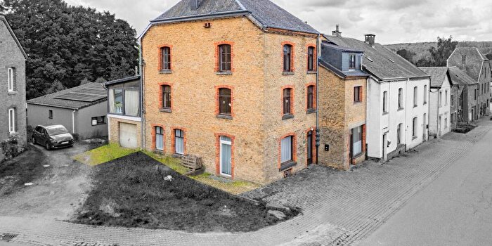 Rue de la Hulette, Herbeumont : Maison 6 pièces à vendre