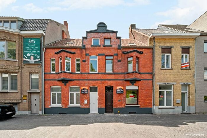 Maison 17 pièces à vendre à Stationsstraat, Ingelmunster