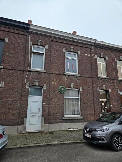 Rue du Vélodrome, HaineSaintPierre : Maison 3 pièces à vendre