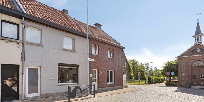 Maison 3 pièces à vendre à Brandweerstraat, Kruibeke