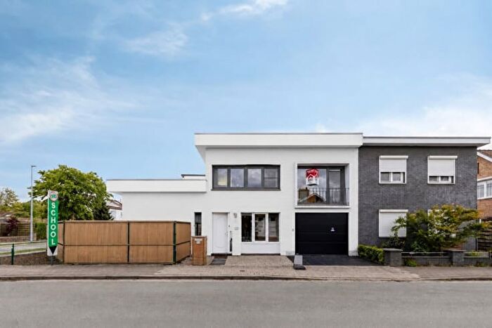 Maison 3 pièces à vendre à Baron de Serretstraat, Brugge