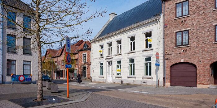 Maison 5 pièces à Markt, HerkdeStad, à vendre