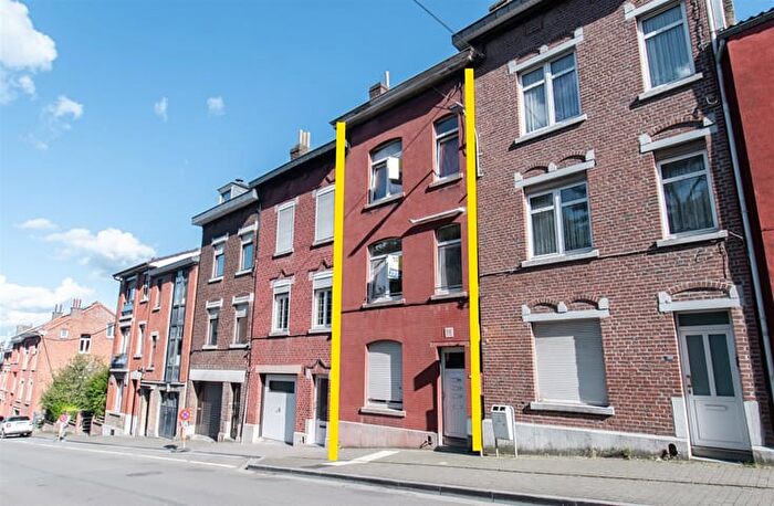 Rue SaintLaurent, Liège : Maison 4 pièces à vendre