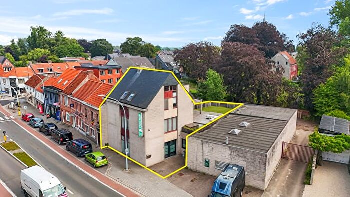 Hoekstraat, STEKENE : Maison 5 pièces à vendre