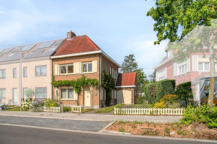 Dennenlaan, Kortrijk - Maison 3 pièces à vendre