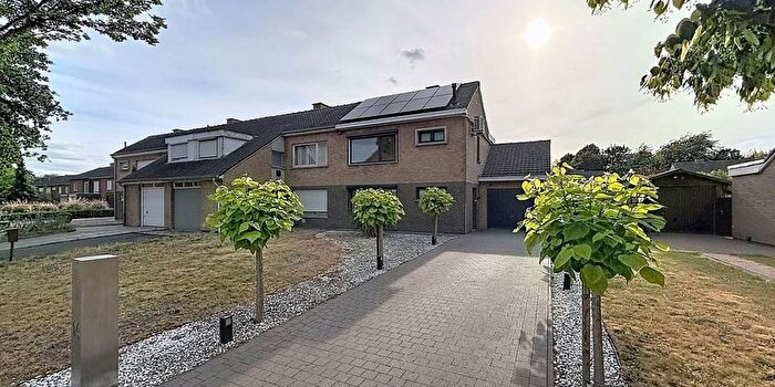 Maison 3 pièces à vendre à Dokter Hemerijckxlaan, Moorsele