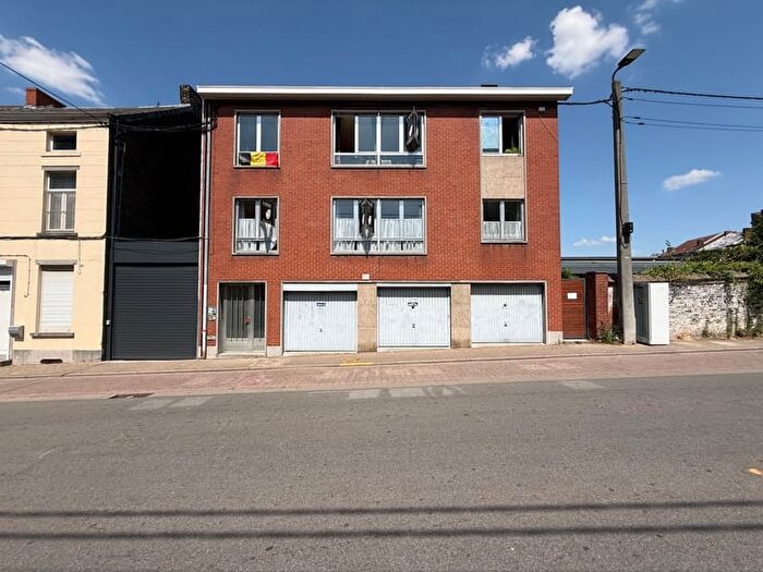 Appartement 4 pièces à Rue Vandeweyer A, JUMET, à vendre