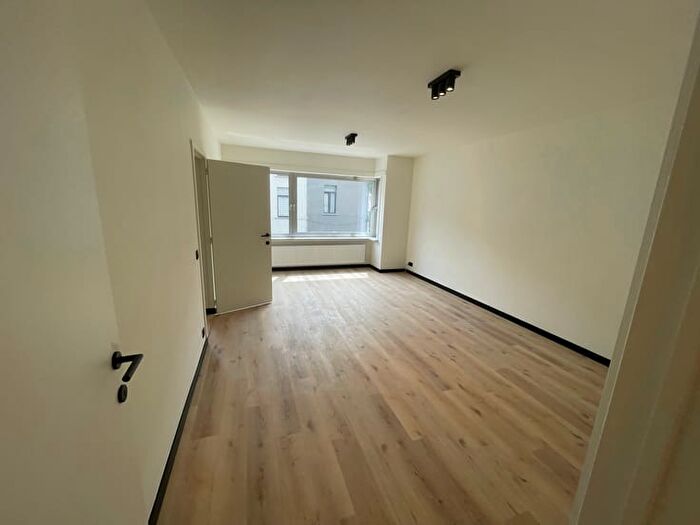 Appartement 2 pièces à louer à Dendermondsesteenweg, Gent