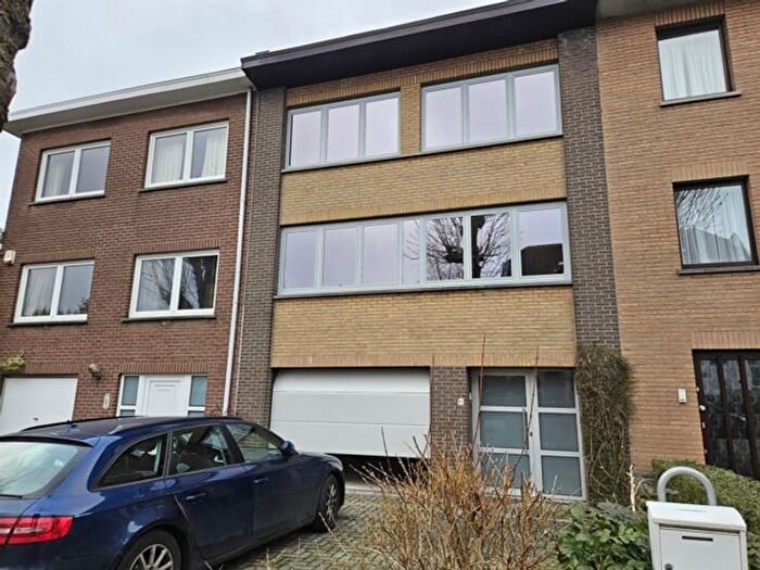 Maison 3 pièces à louer à Boomkwekerijlaan, SintGenesiusRode