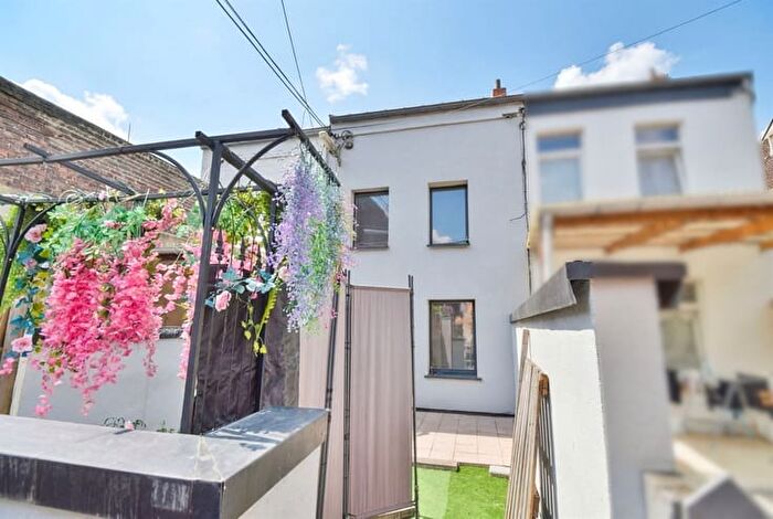 Maison 1 pièce à Rue du Papillon, SERAING, à vendre