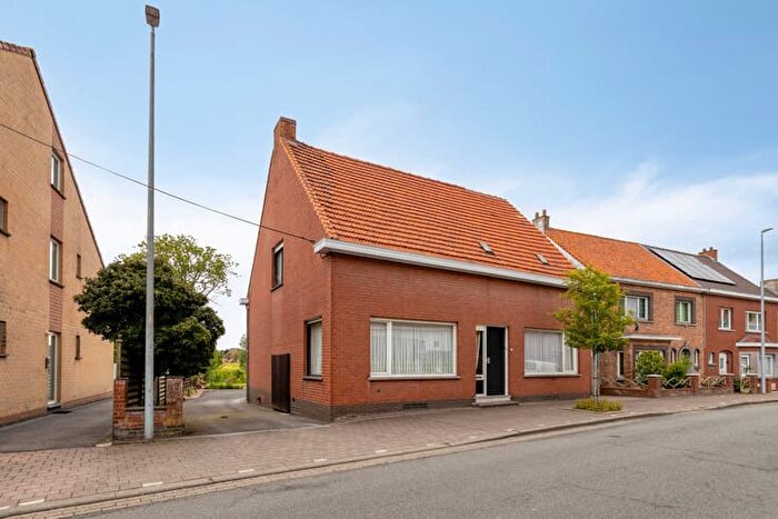 Maison 16 pièces à vendre à Edewallestraat, Handzame