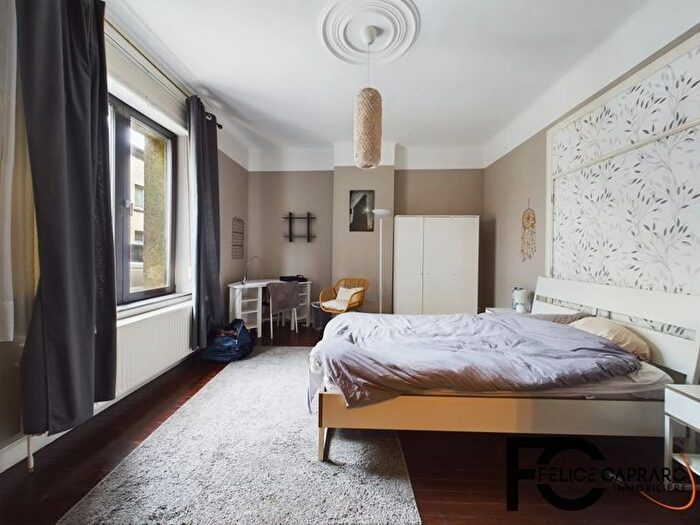 Maison 6 pièces à Rue SaintJean, Arlon, à louer
