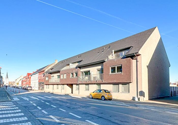 Kerkstraat, Waarschoot - Appartement 8 pièces à louer