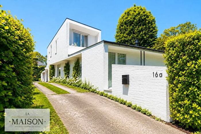 Avenue Lequime A, RhodeSaintGenèse : Maison 5 pièces à vendre