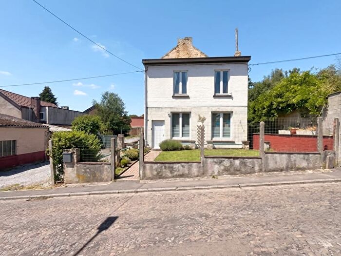 Maison 3 pièces à Rue SainteCathérine, Charleroi, à vendre