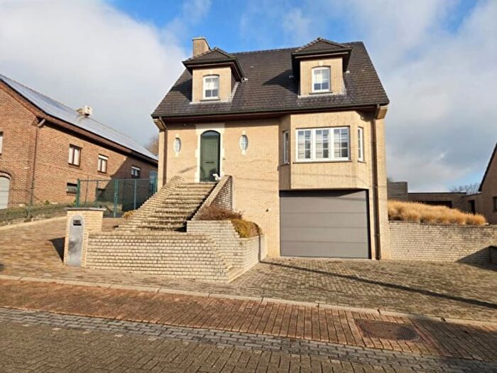 Van der Schuerenstraat, D : Maison 3 pièces à vendre