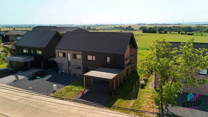 Maison 3 pièces à vendre - Rue du Tchaurnia, Houyet