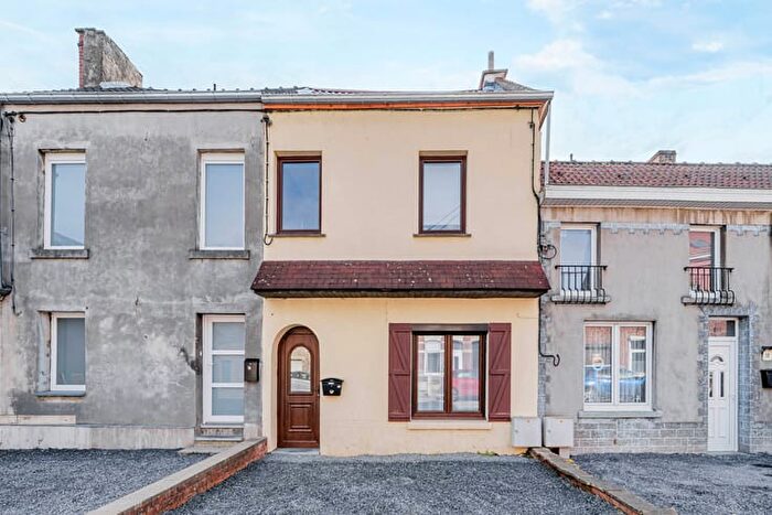 Rue du Marais, Quiévrain - Maison 8 pièces à vendre