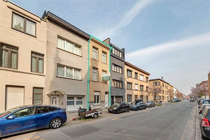 Sterlingerstraat, BORGERHOUT : Maison 4 pièces à vendre
