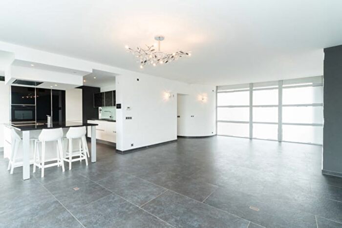 Rue Léon Duray, La Louvière HoudengGoegnies : Appartement 3 pièces à vendre