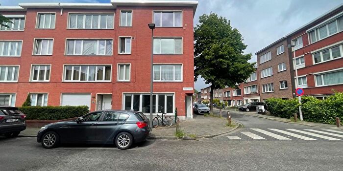 Frans Van Dijckstraat, Deurne : Appartement 1 pièce à louer