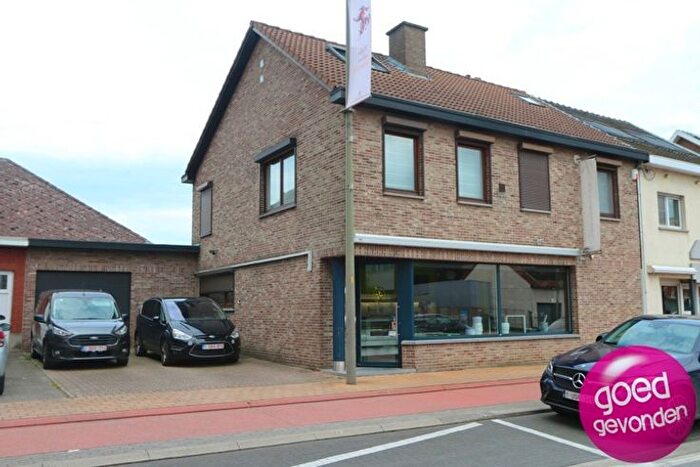 Dorpsstraat, Wellen - Maison 4 pièces à louer