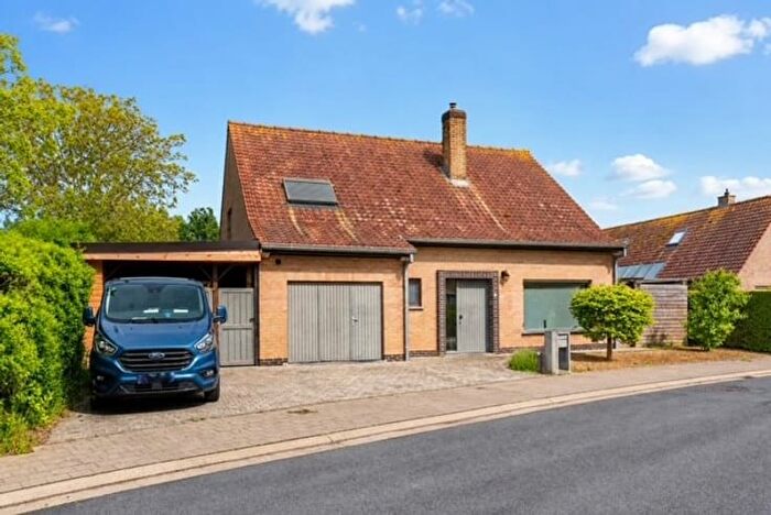 Maison 4 pièces à vendre - Sint Laurentiusstraat, Veurne