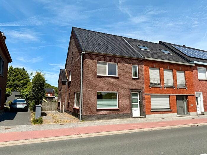 Maison 17 pièces à Kruishoutemsesteenweg, Zingem, à vendre
