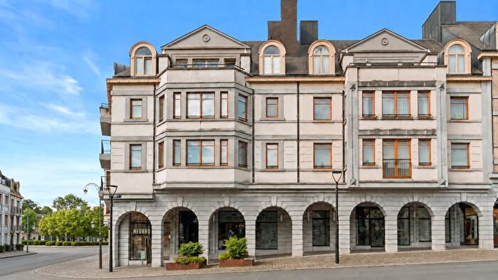 Markt, A : Appartement 2 pièces à vendre