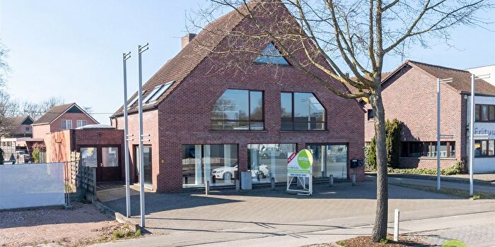 Turnhoutsebaan, Mol : Maison 4 pièces à vendre