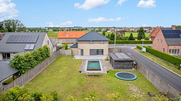 Maison 5 pièces à Langemarkstraat, LangemarkPoelkapelle, à vendre