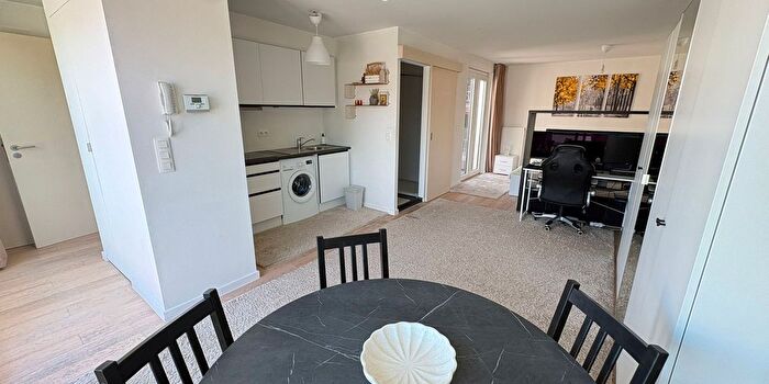 Appartement à Tabaksvest, Antwerpen, à louer