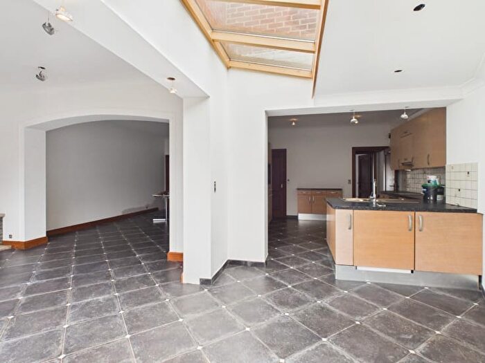 En Charotte, BARVAUXSUROURTHE : Maison 4 pièces à louer