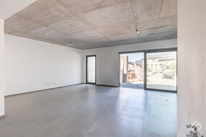 Appartement 3 pièces à Rue de Diekirch, Arlon, à vendre