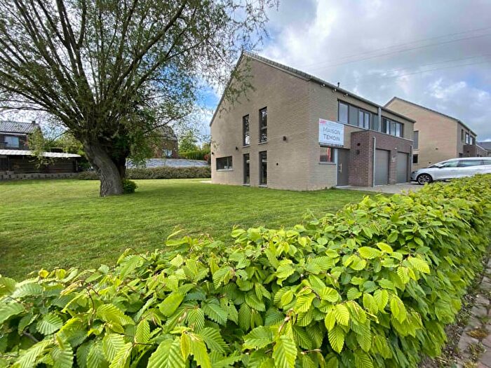 Maison 4 pièces à vendre à Les Pâturages, Verviers