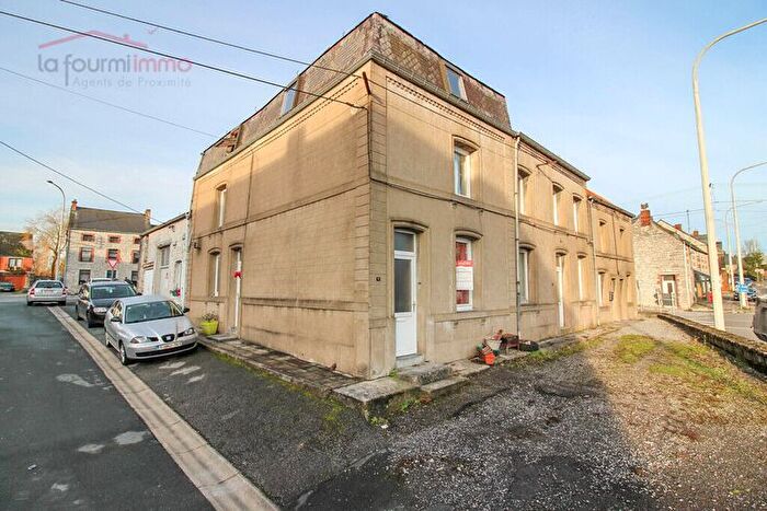 Maison 10 pièces à rue Bouchère, Chimay, à vendre
