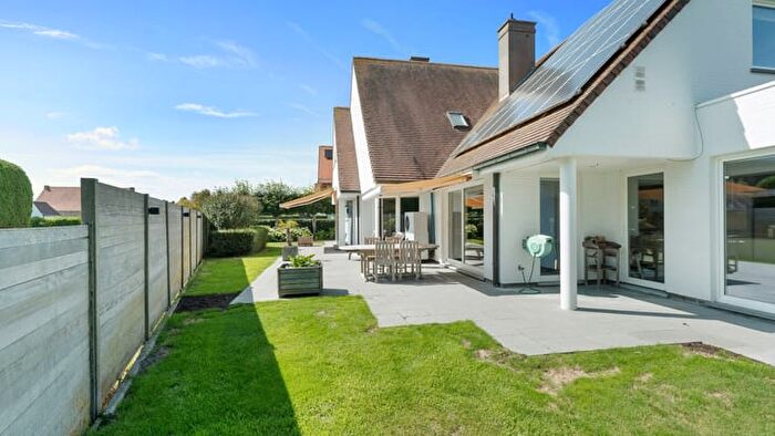 Maison 4 pièces à vendre à Zonnebloemstraat, HeistaanZee